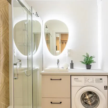 Ambria Sun Towers Apartman