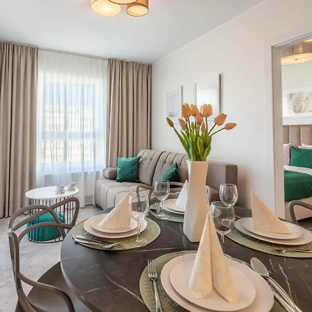 Ambria Sun Towers Daire