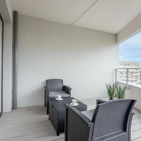 Ambria Sun Towers Apartman *